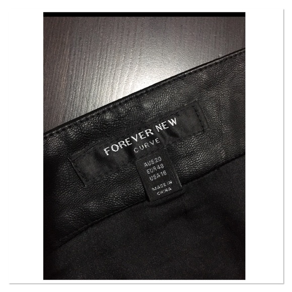 New Forever New Curve Faux Black Leather Skirt - Picture 3 of 4
